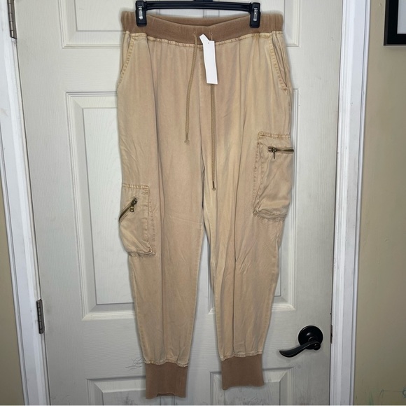 Young Fabulous & Broke Pants - Young Fabulous & Broke Tan Cargo Jogger Pants Sz Large Pockets High Waist NWT